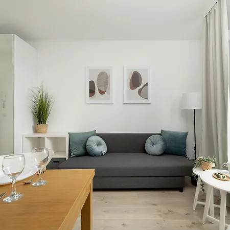 Apartment Bright & Modern Kepa Mieszczanska By Renters *