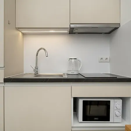 Bright & Modern Kepa Mieszczanska By Renters Apartment *