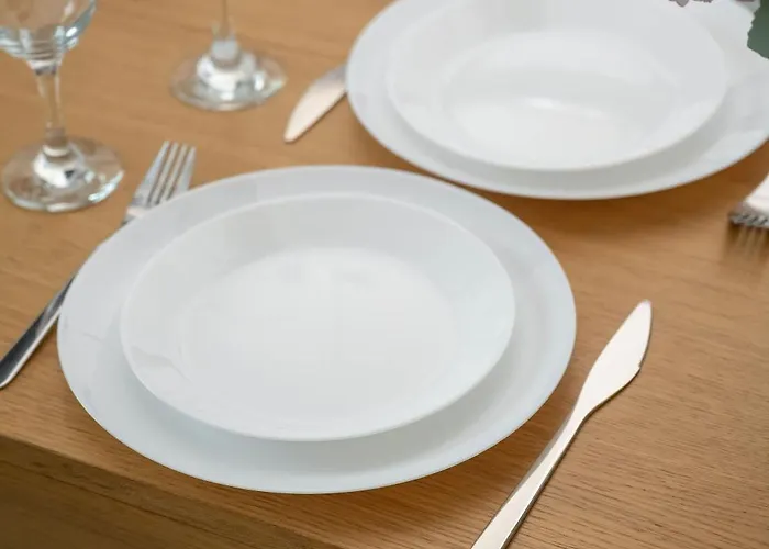 Bright & Modern Kepa Mieszczanska By Renters *