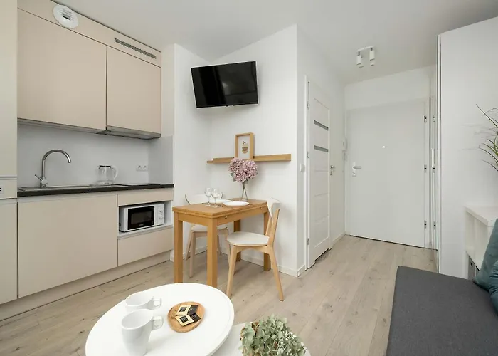 Bright & Modern Kepa Mieszczanska By Renters *