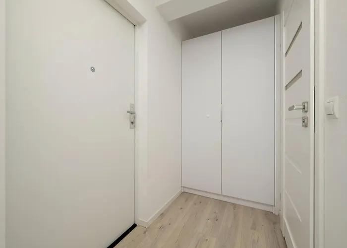 Apartament Bright&modern Kępa Mieszczańska By Renters