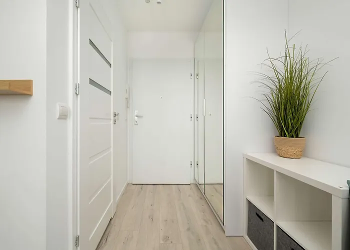 Bright & Modern Kepa Mieszczanska By Renters Appartamento *