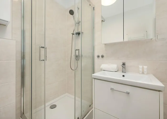 Apartament Bright&modern Kępa Mieszczańska By Renters *