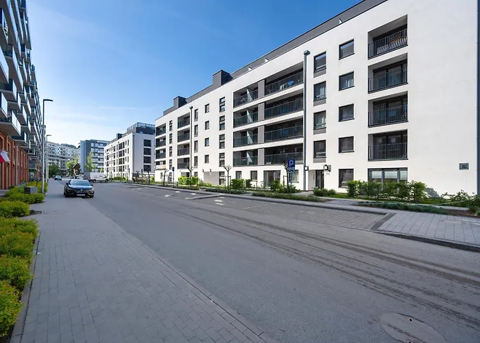 Bright & Modern Kepa Mieszczanska By Renters * Breslavia